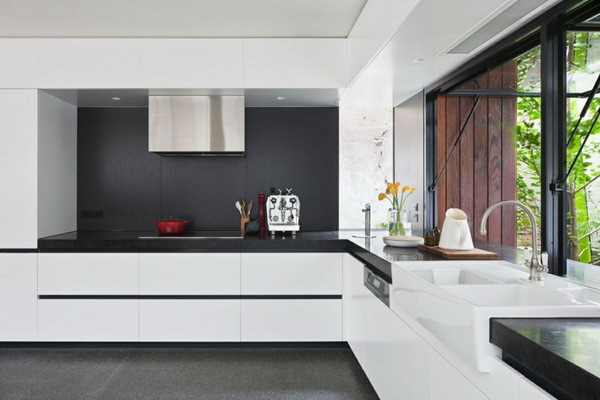 White kitchen black countertop trends 2021