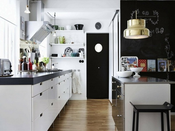 White kitchen black countertop trends 2021