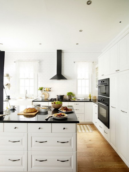 White kitchen black countertop trends 2021