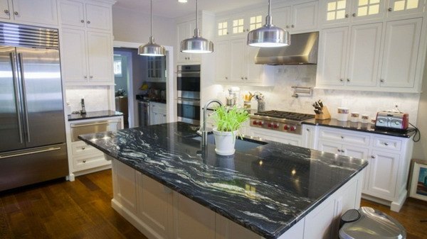 White kitchen black countertop trends 2021