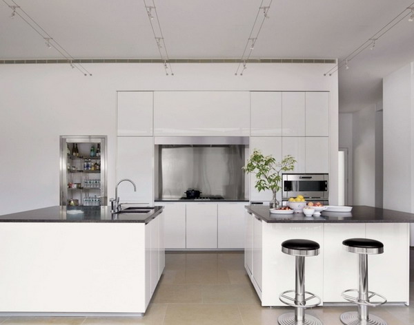 White kitchen black countertop trends 2021