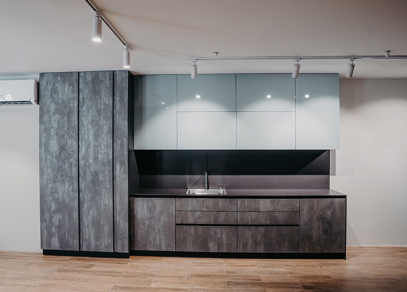 Modern gray kitchen Platino mobili Terra