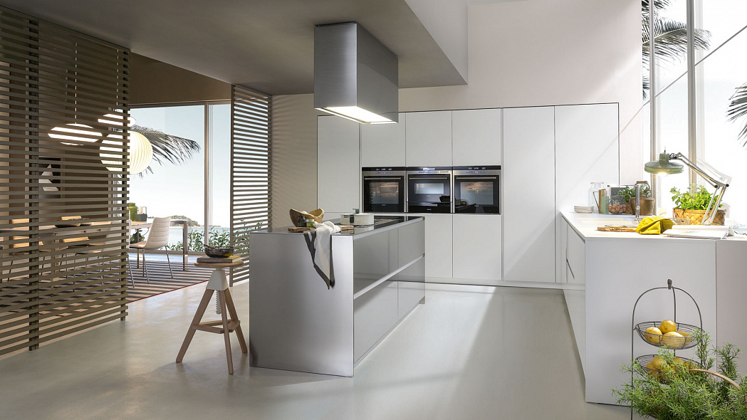 White kitchen in modern style Pedini Materika